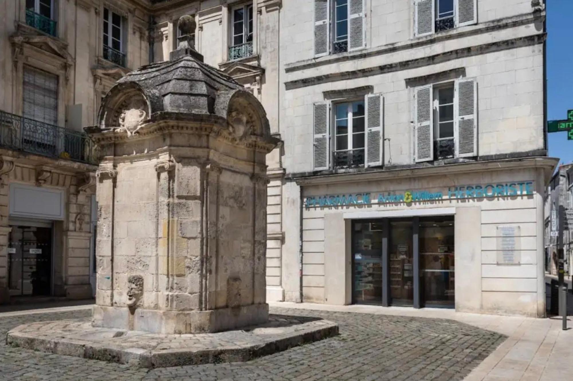 Les Apparts De Charly Duplex Cosy Au Marche Hyper Centre La Rochelle Tout A Pied Bagian luar foto